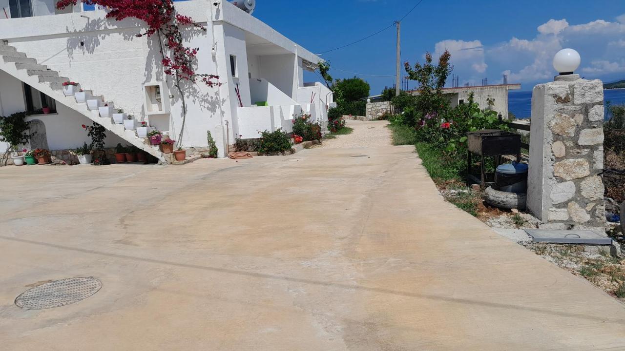 Apartments Denis Ksamil Ngoại thất bức ảnh